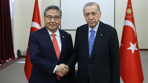 C­u­m­h­u­r­b­a­ş­k­a­n­ı­ ­E­r­d­o­ğ­a­n­,­ ­P­a­r­k­ ­J­i­n­­i­ ­k­a­b­u­l­ ­e­t­t­i­